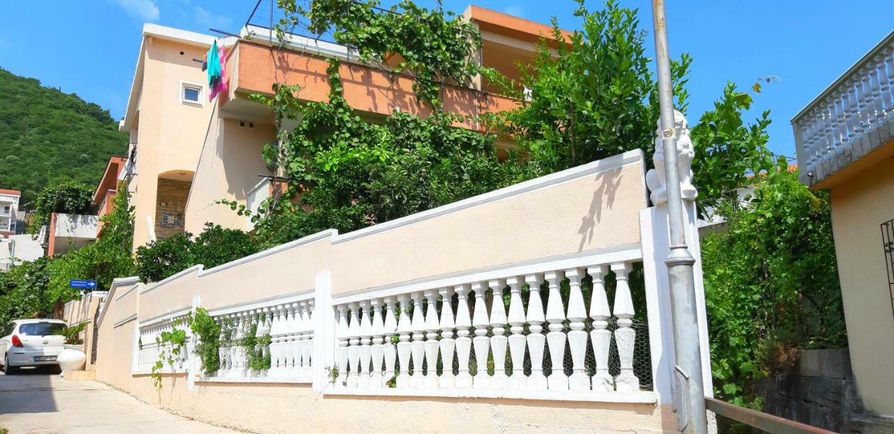 Apartments & Studios Tomanovic Budva Luaran gambar