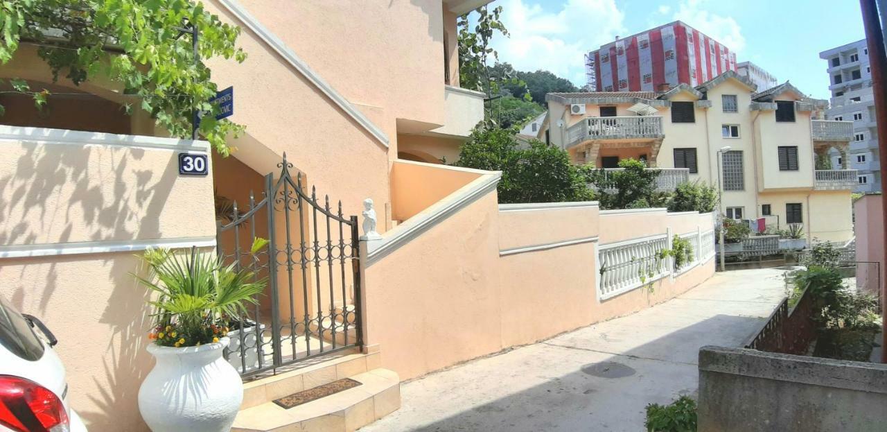 Apartments & Studios Tomanovic Budva Luaran gambar